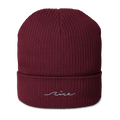 Gerippte Bio-Beanie von Nice Wave – minimalistischer Look in Naturtönen, inspiriert vom Surf-, Skate- & Vanlife-Lifestyle. Weich, warm und nachhaltig gefertigt
